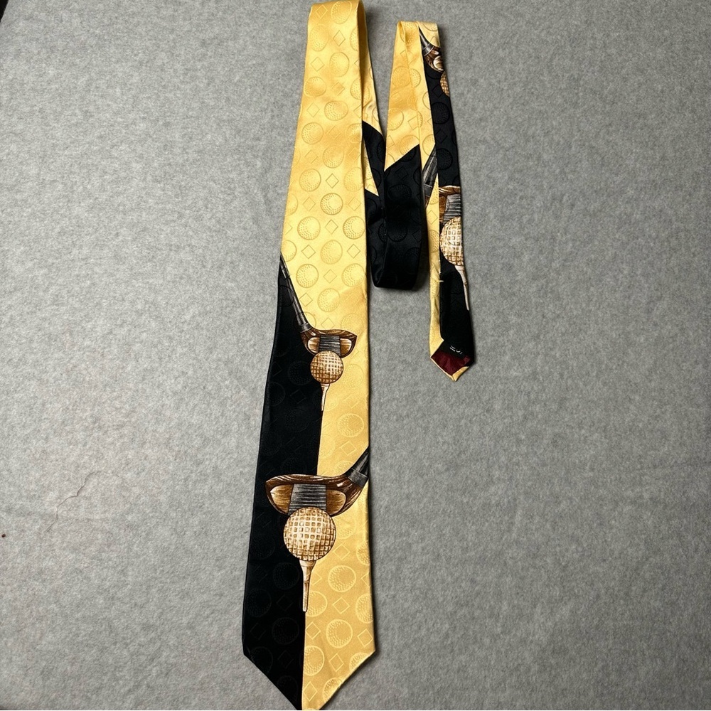 Meeting Street Mens 100% Silk‎ Golf Theme Tie Yellow Black Red